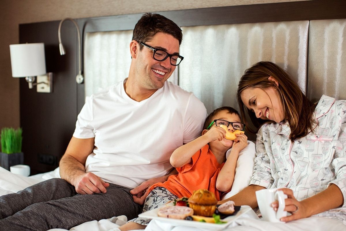Kids Stay and Eat Free Holiday Inn Rotherham - Sheffield M1, J33.